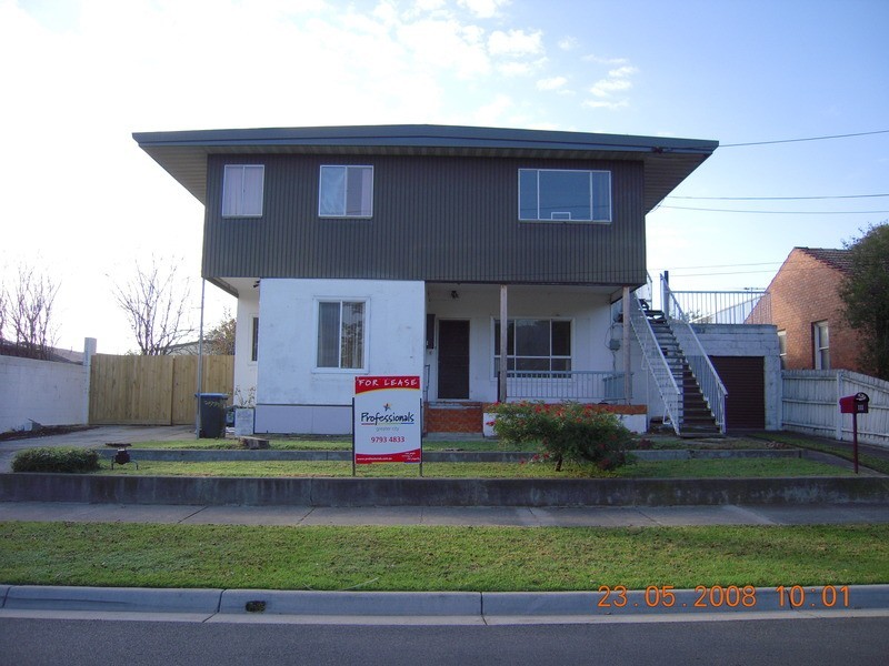 111 Ash Street, Doveton VIC 3177