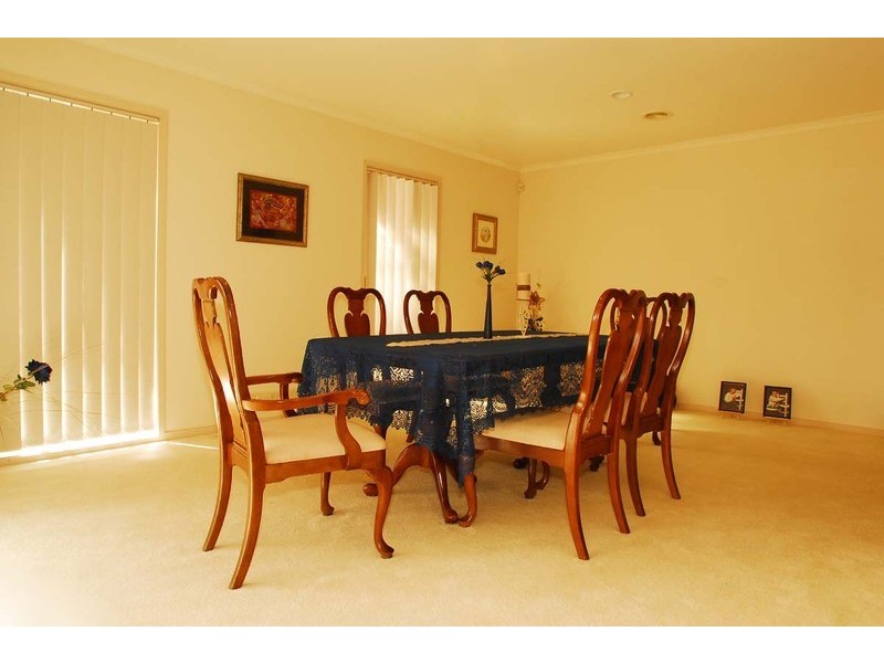 29 Renee Avenue, Endeavour Hills VIC 3802