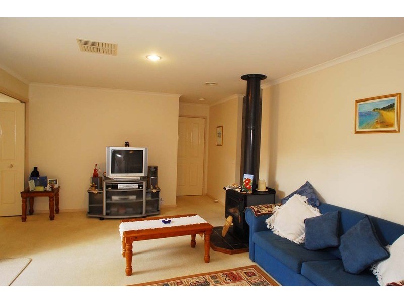 29 Renee Avenue, Endeavour Hills VIC 3802