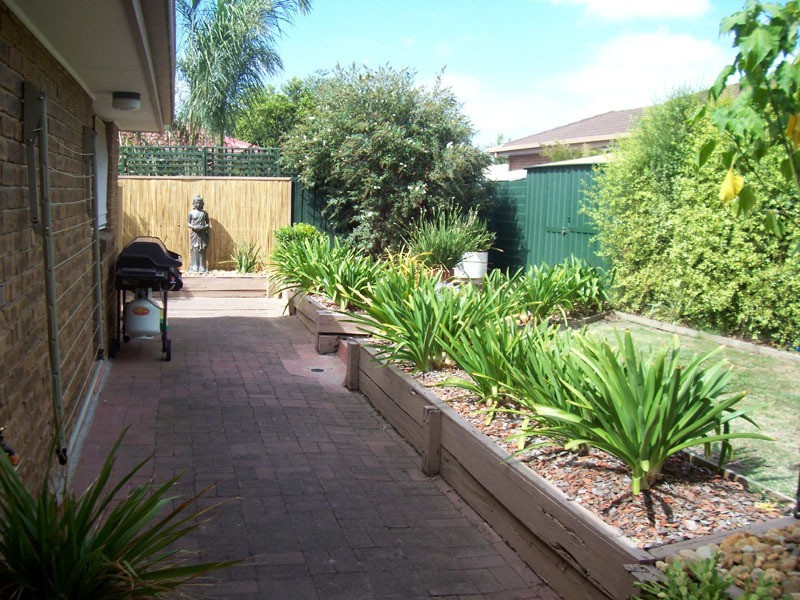 25 Hyssop Drive, Hallam VIC 3803