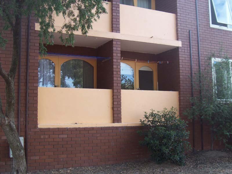 2/16-18 Close Avenue, Dandenong VIC 3175