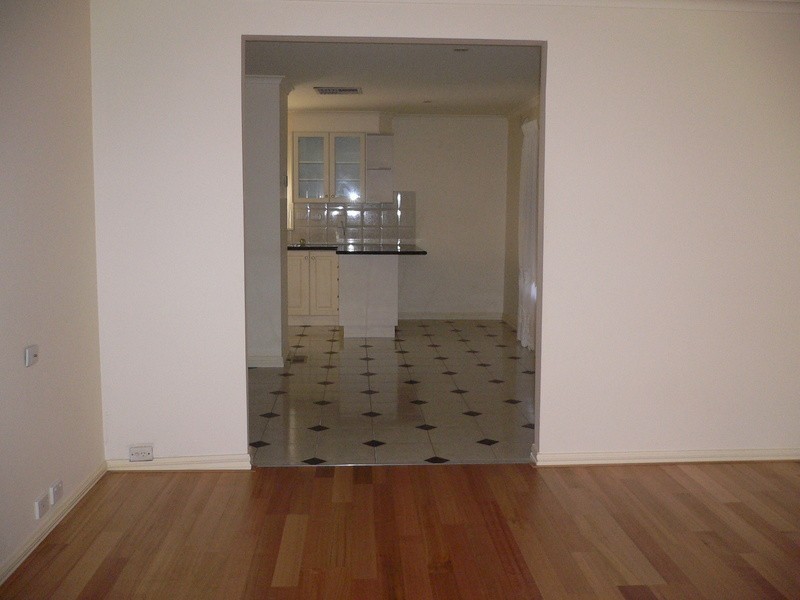 16 Garfield Court, Dandenong North VIC 3175