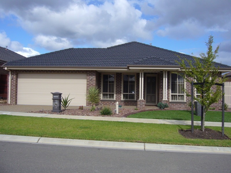 19 Misty Close, Berwick VIC 3806