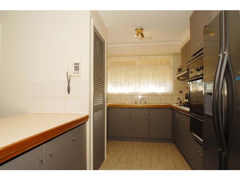 9 Newmill Close, Endeavour Hills VIC 3802