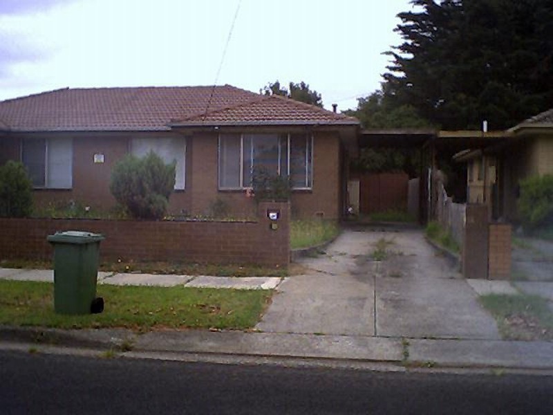 2/23 Edinborough Street, Hallam VIC 3803