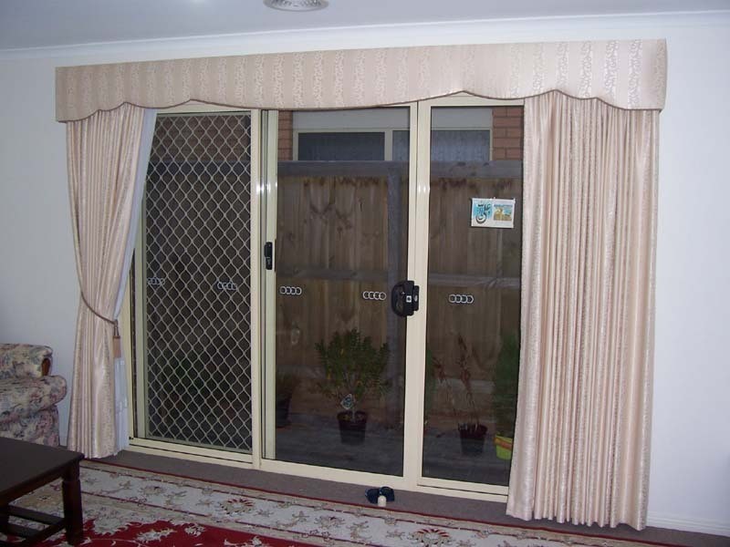 64 Majestic Boulevard, Cranbourne North VIC 3977