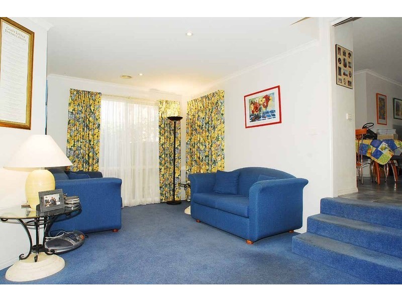 3 Frangipani Close, Endeavour Hills VIC 3802