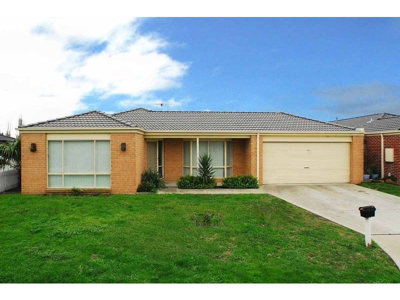 55 Bounty Way, Berwick VIC 3806