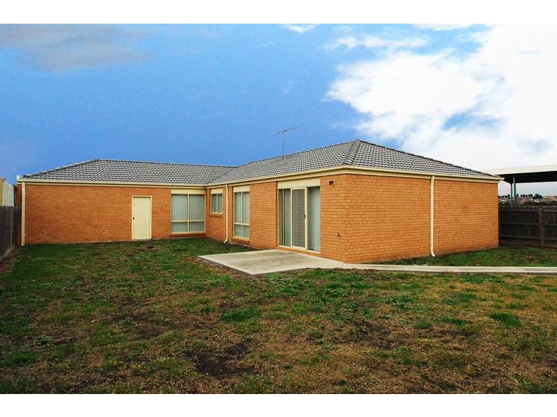 55 Bounty Way, Berwick VIC 3806