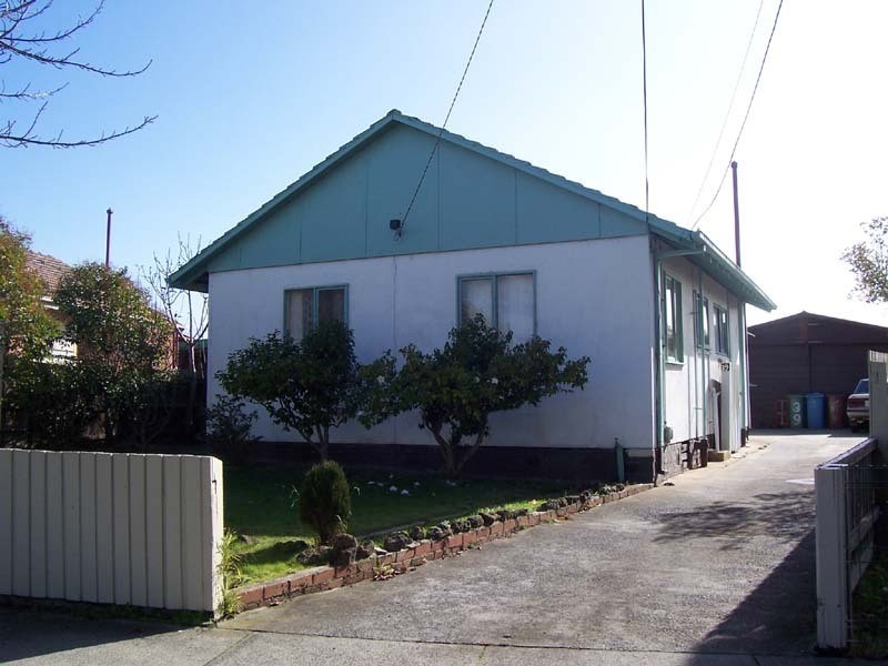 39 Hughes Crescent, Dandenong VIC 3175