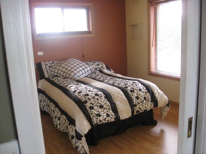 6 Garland Court, Noble Park North VIC 3174