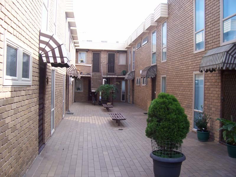 1/24 Rodd Street, Dandenong VIC 3175