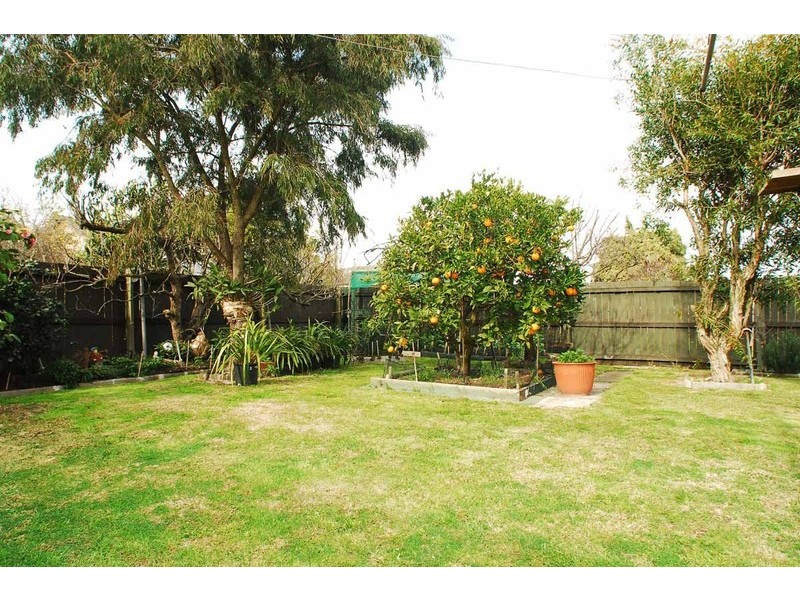 4 Plum Street, Doveton VIC 3177