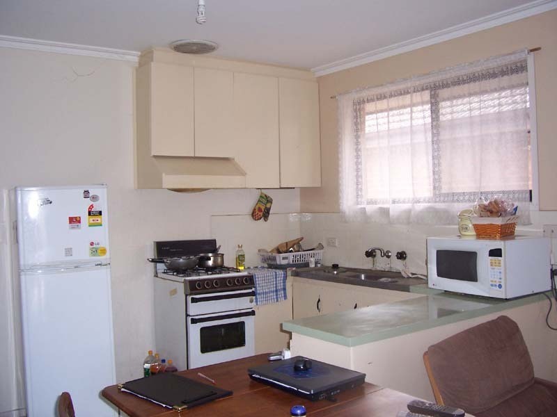 4/36 Canberra Avenue, Dandenong VIC 3175