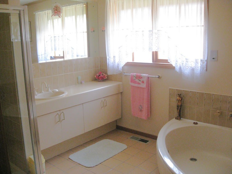 28 Hemmings Street, Dandenong VIC 3175