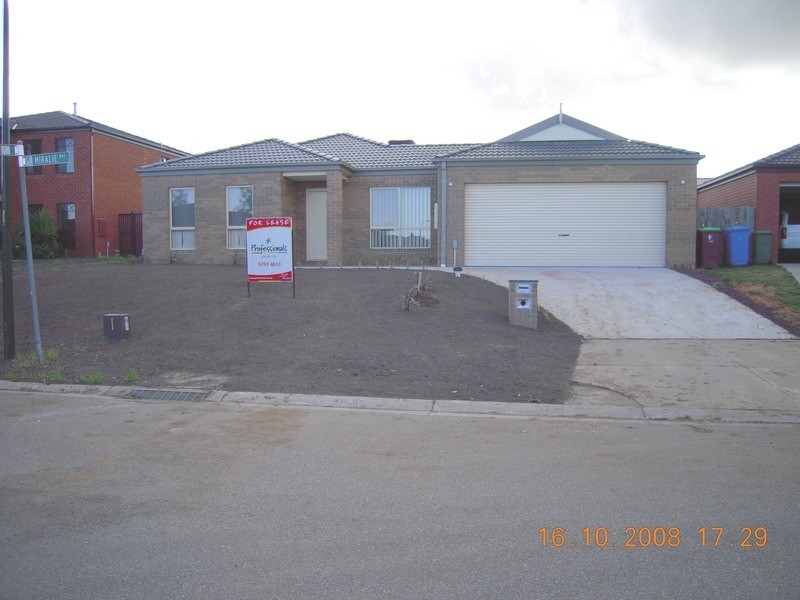 58 Miralie Way, Cranbourne VIC 3977