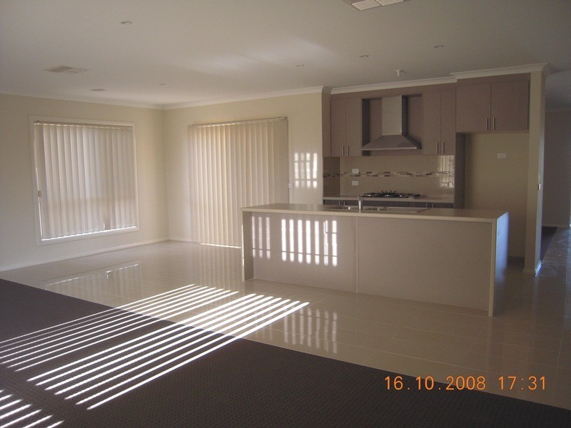 58 Miralie Way, Cranbourne VIC 3977