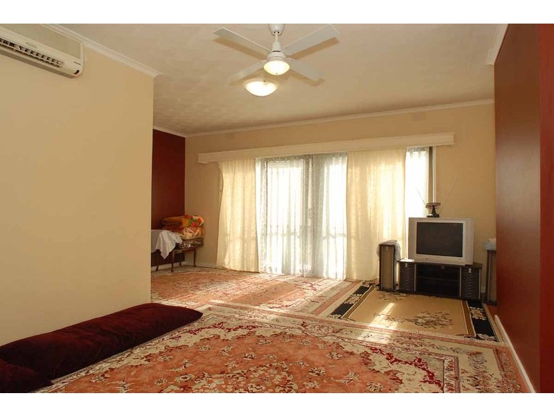 25 Carlisle Road, Hallam VIC 3803