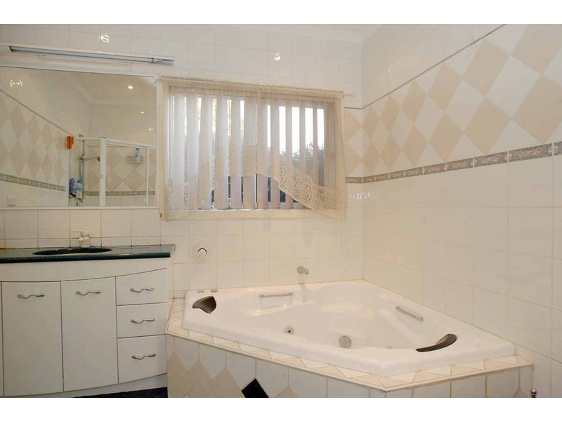 25 Carlisle Road, Hallam VIC 3803