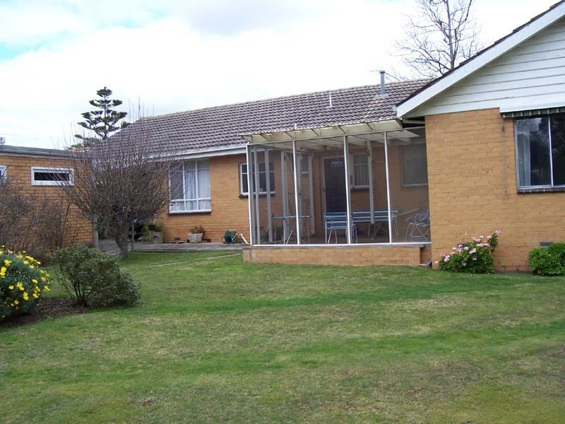 36 Edinborough Street, Hallam VIC 3803
