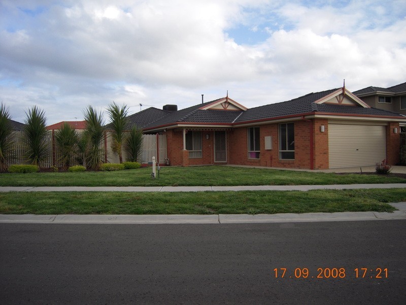 3 Sunflower Place, Berwick VIC 3806