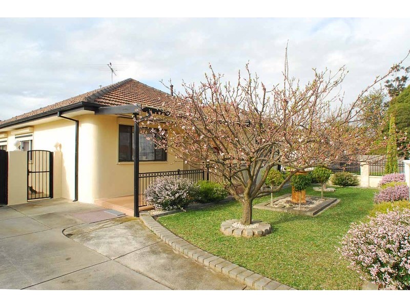 19 Hopetoun Street, Dandenong VIC 3175