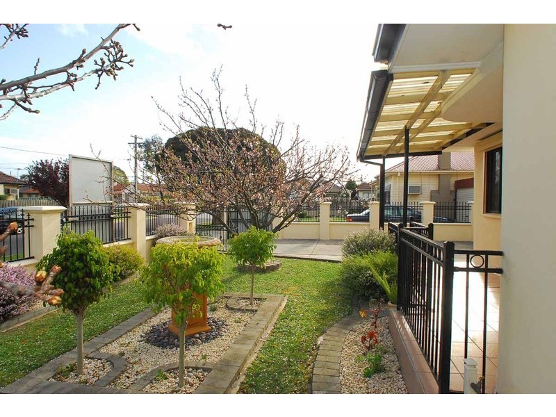 19 Hopetoun Street, Dandenong VIC 3175