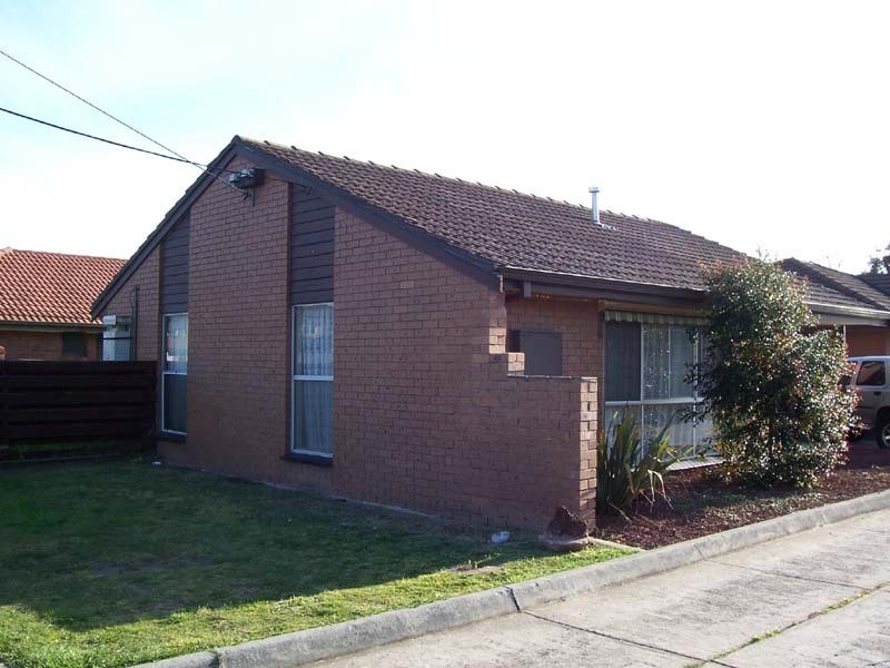 1/42 Hammond Road, Dandenong VIC 3175