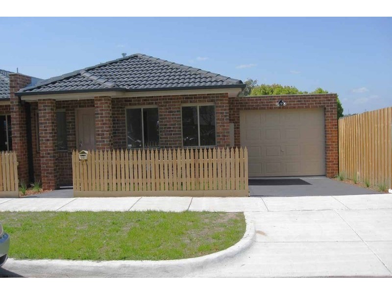 20 Carroll Avenue, Dandenong VIC 3175