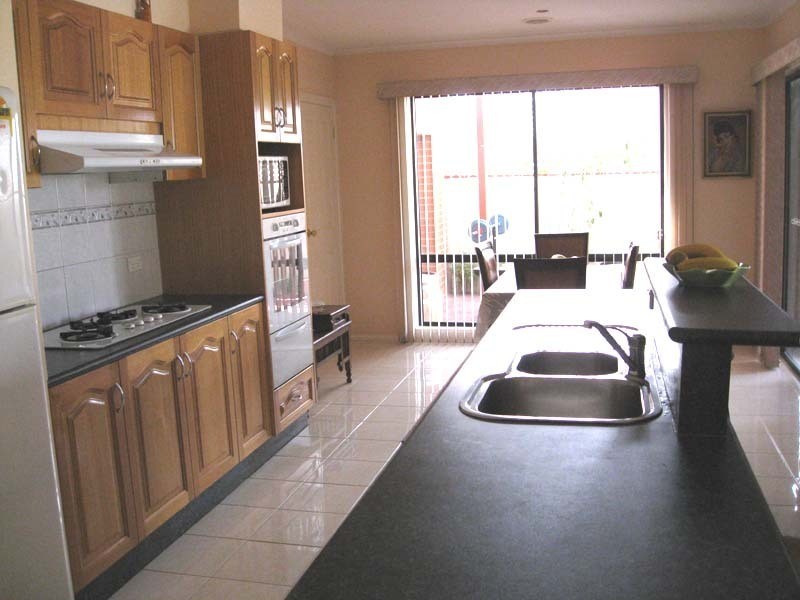 24 Tegans Close, Hallam VIC 3803