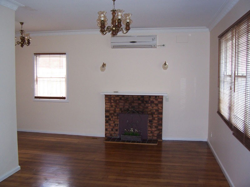1/12 Burrows Avenue, Dandenong VIC 3175