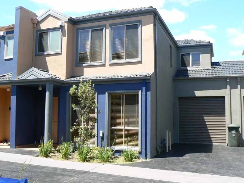 8/32 Stud Road, Dandenong VIC 3175