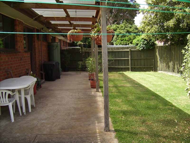 1/15 Edinborough Street, Hallam VIC 3803