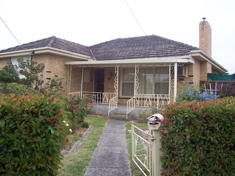 16 Woodlee Street, Dandenong VIC 3175