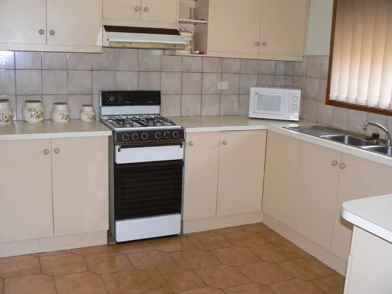 1/92 Ross Street, Dandenong VIC 3175