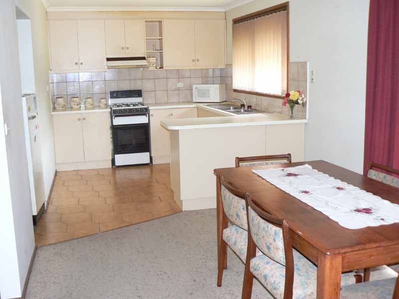 1/92 Ross Street, Dandenong VIC 3175