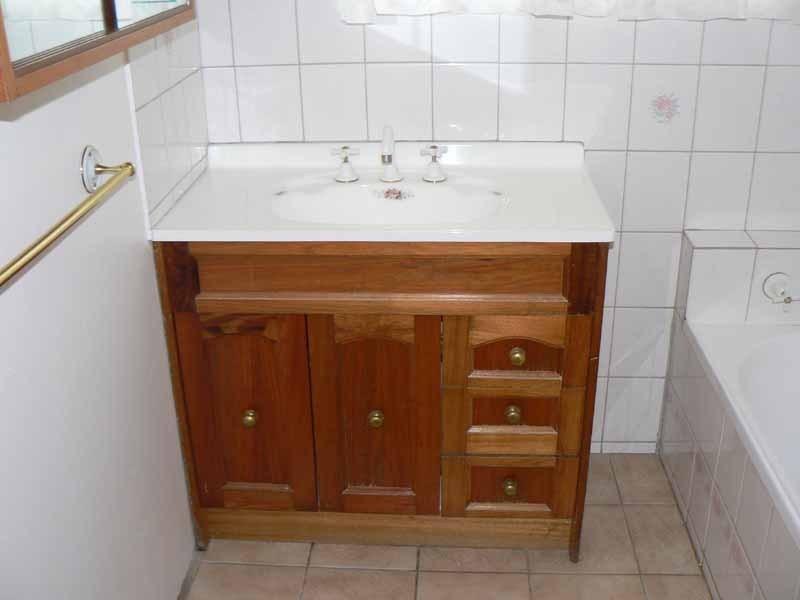 4 Sheoak Street, Doveton VIC 3177