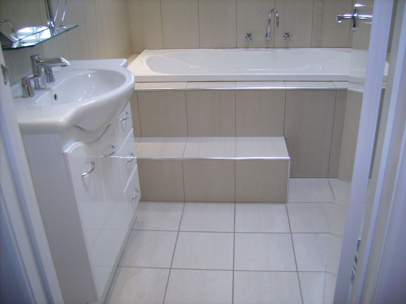 21 Waratah Drive, Dandenong North VIC 3175