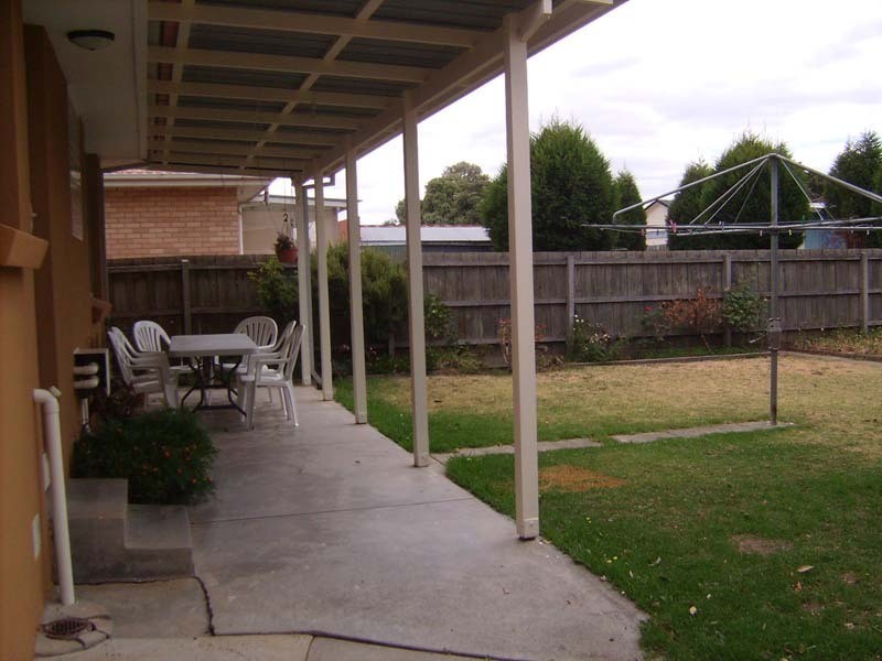 21 Waratah Drive, Dandenong North VIC 3175