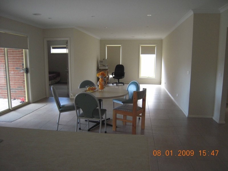 144 Paterson Drive, Lynbrook VIC 3975