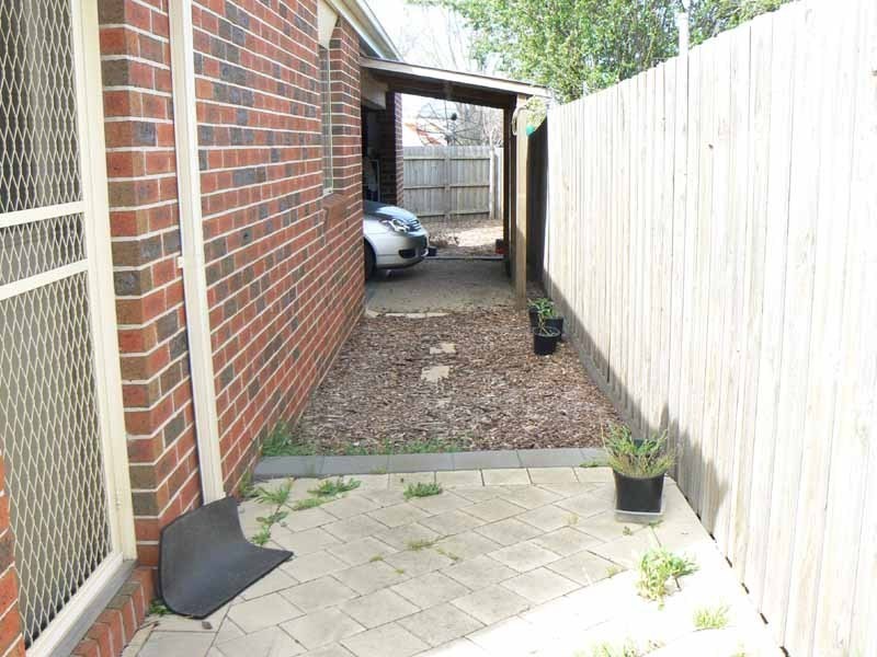 1/19 Janice Grove, Dandenong VIC 3175