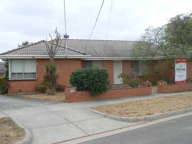 2/3 Kandra Street, Dandenong VIC 3175