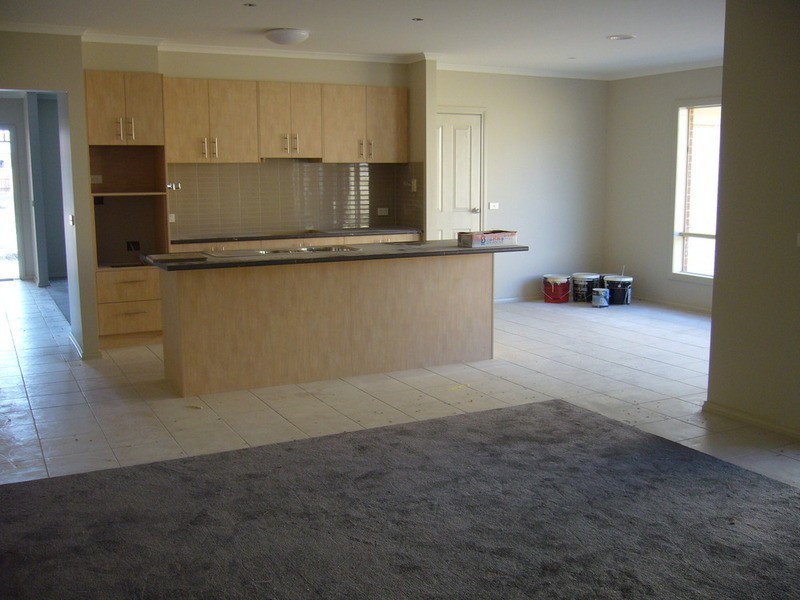 13 Grand Manor Drive, Berwick VIC 3806