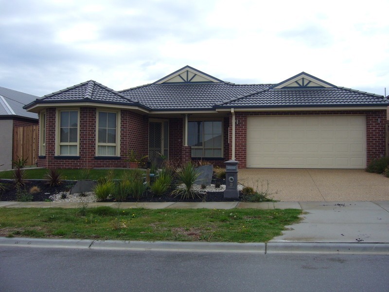 3 Misty Close, Berwick VIC 3806