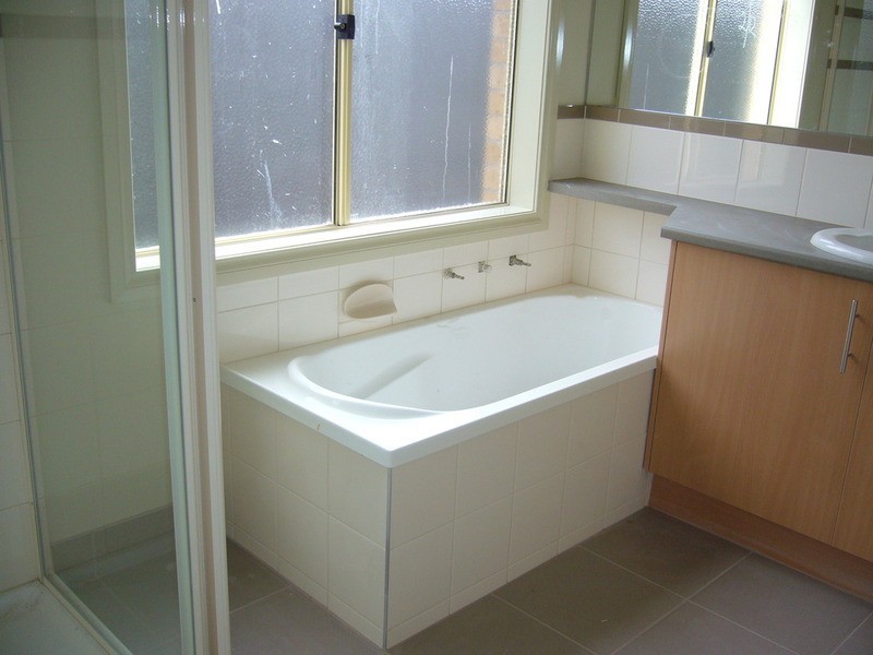 22 Seville Street, Pakenham VIC 3810