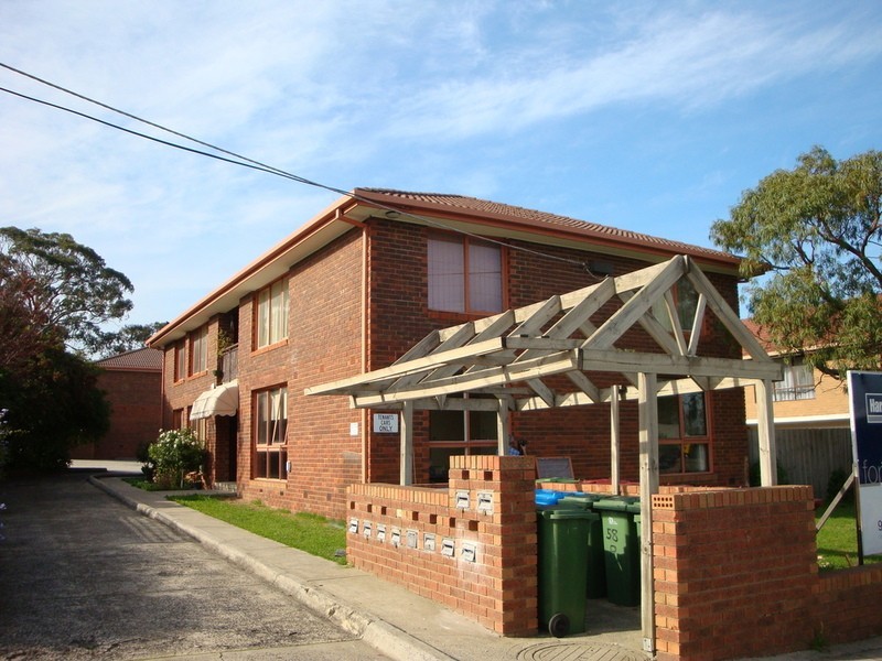 2/58 Potter Street, Dandenong VIC 3175
