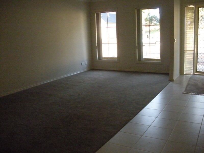 3 Luscombe Court, Berwick VIC 3806