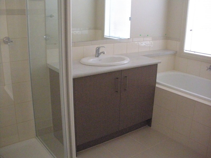 3 Luscombe Court, Berwick VIC 3806