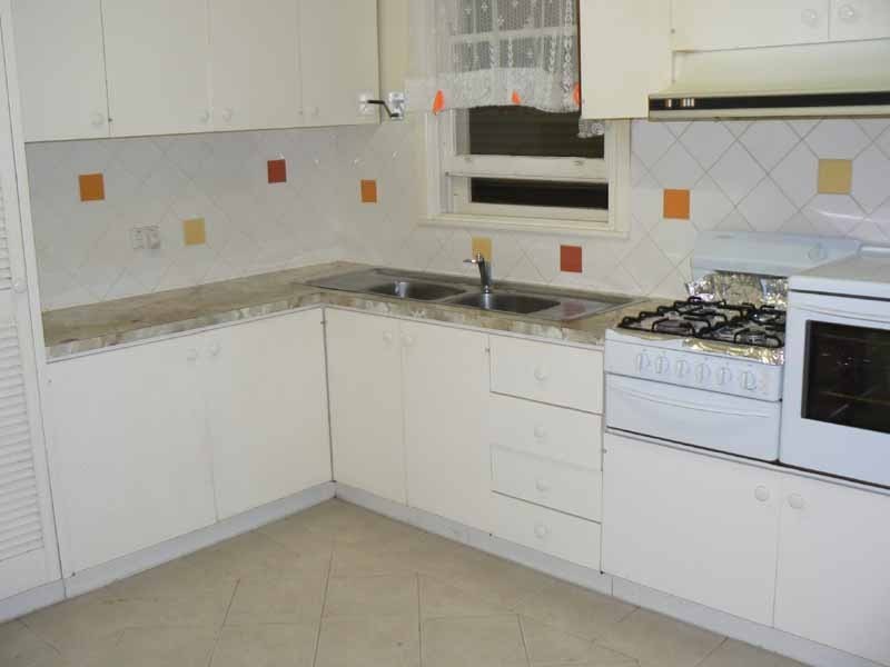 130 Paperbark Street, Doveton VIC 3177