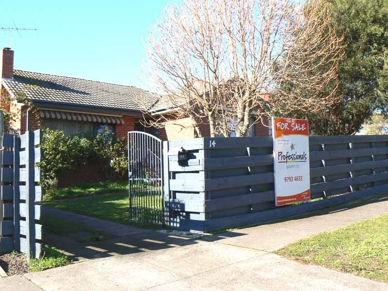 14 Lacebark Street, Doveton VIC 3177